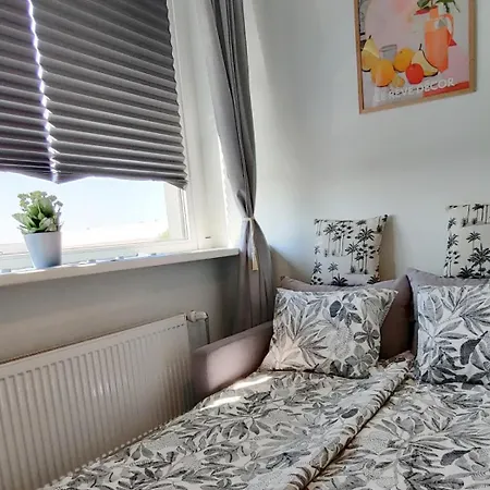 Apartamento A Small Cozy Nest With Free Parking! Pärnu