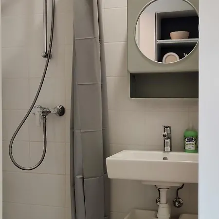 Apartamento A Small Cozy Nest With Free Parking! Pärnu